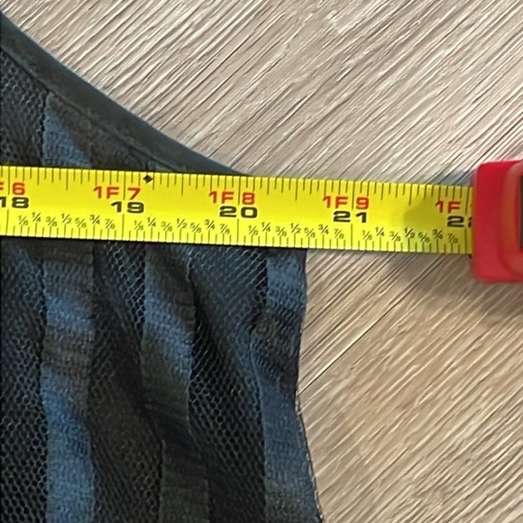 Óscar de la Renta Women's Whimsigoth Tank Top XL Pink label Black Striped Flowy - Picture 10 of 13